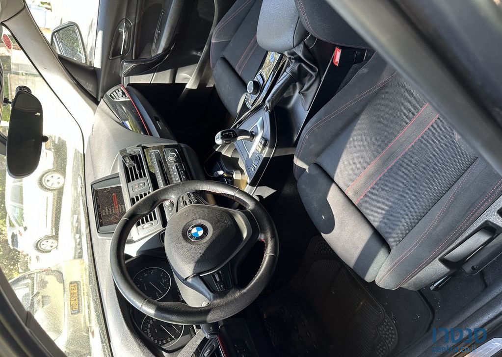 2017' BMW 1 Series ב.מ.וו סדרה 1 photo #4