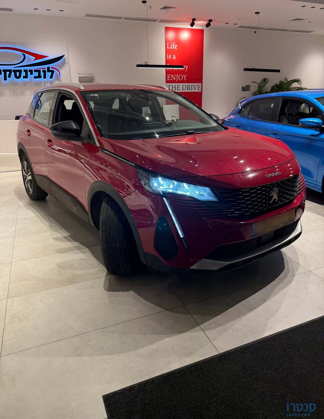 2023' Peugeot 3008 פיג'ו photo #2