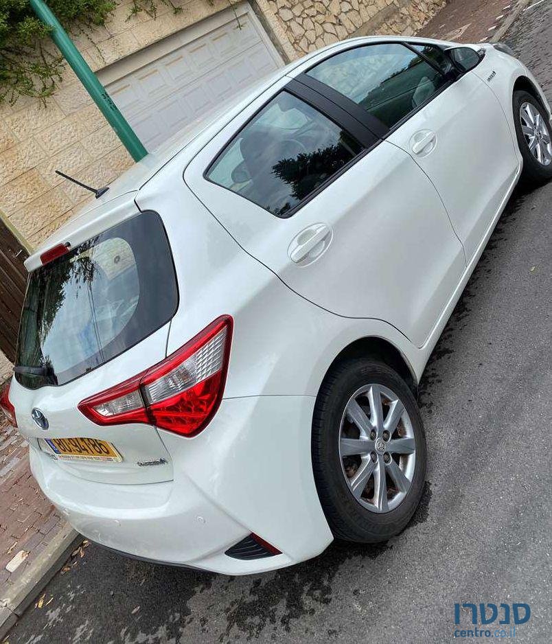 2017' Toyota Yaris טויוטה יאריס photo #4
