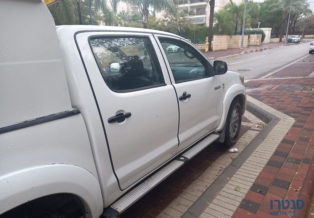 2013' Toyota Hilux טויוטה היילקס photo #4