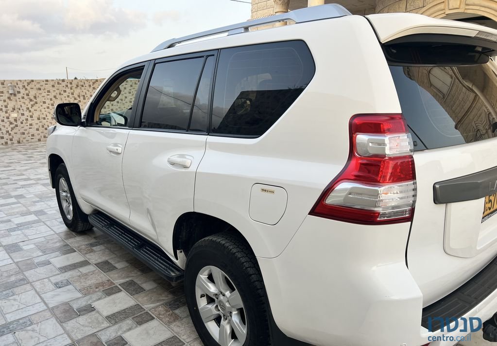 2016' Toyota Land Cruiser טויוטה לנד קרוזר photo #4
