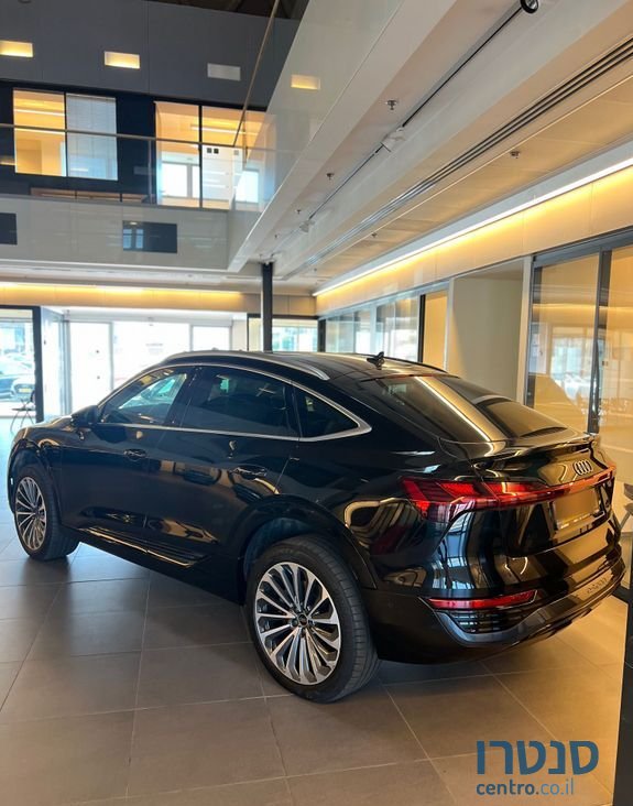 2024' Audi E-Tron Q8 אאודי photo #1