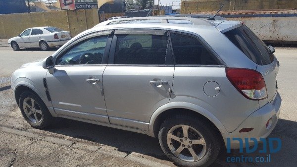 2012' Chevrolet Captiva photo #2