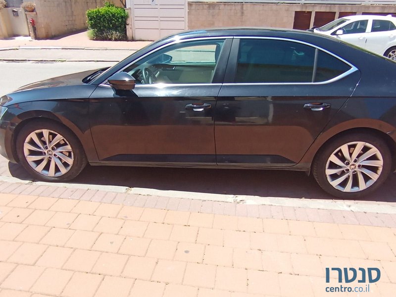 2018' Skoda Superb סקודה סופרב photo #2