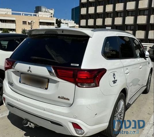 2020' Mitsubishi Outlander מיצובישי אאוטלנדר photo #1