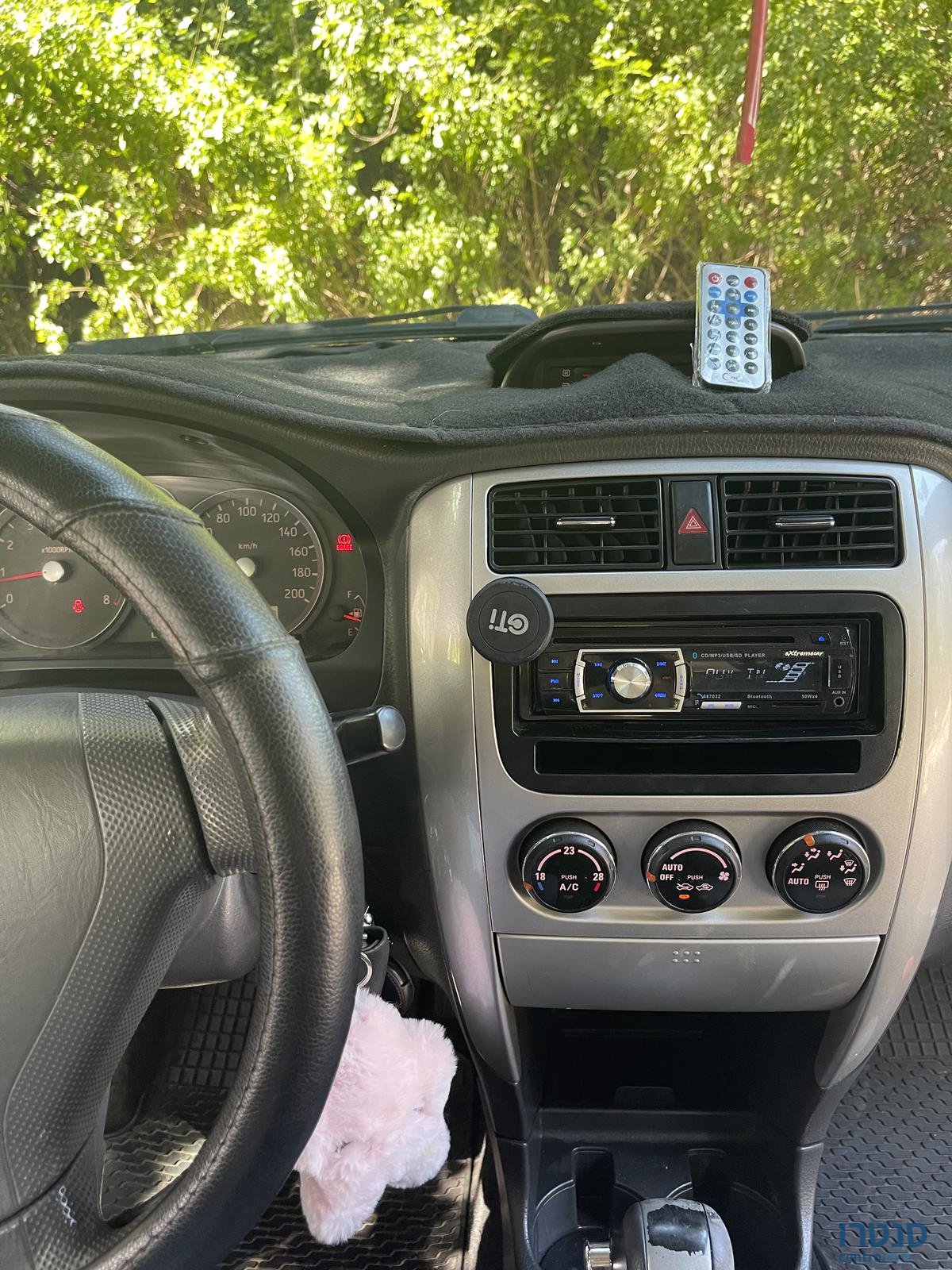 2007' Suzuki Liana photo #4