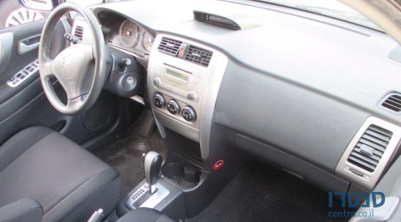 2007' Suzuki Liana photo #1