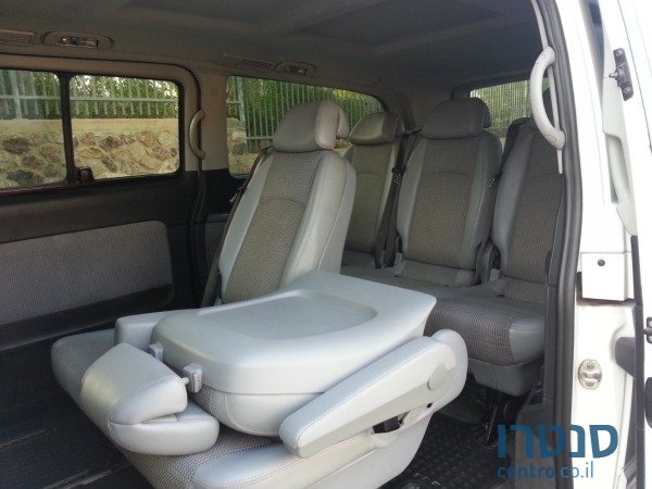 2014' Mercedes-Benz VITO photo #2