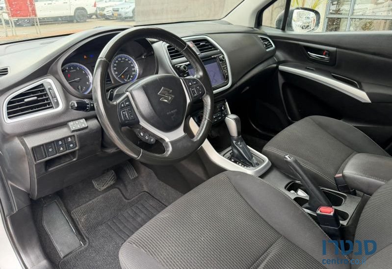 2022' Suzuki Crossover סוזוקי קרוסאובר photo #4