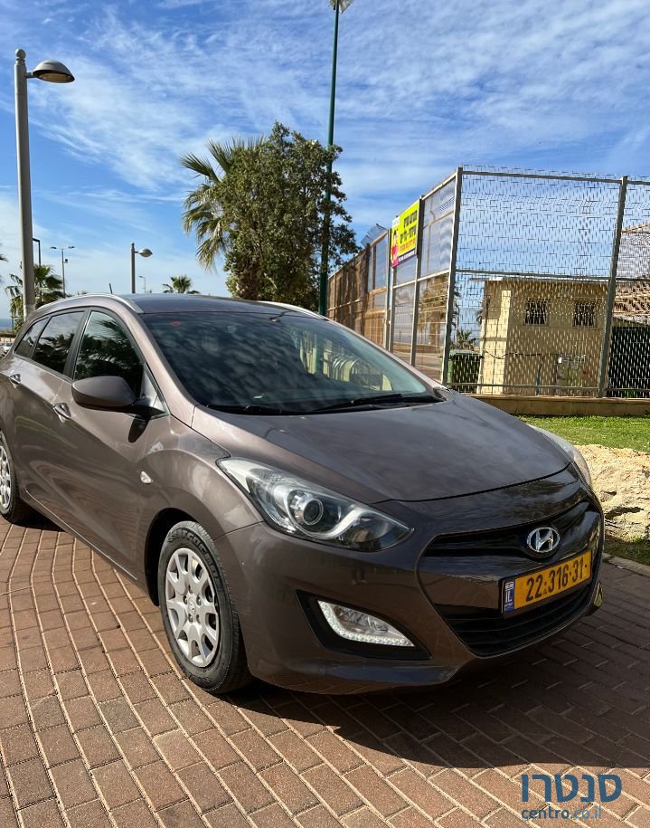 2014' Hyundai I30Cw יונדאי photo #1