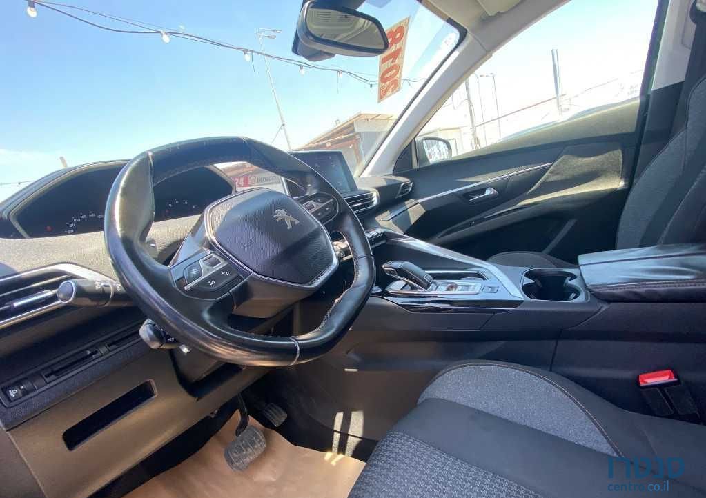 2018' Peugeot 3008 פיג'ו photo #6