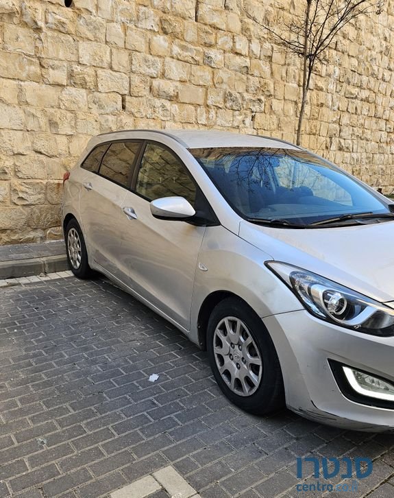 2013' Hyundai i30 יונדאי photo #3