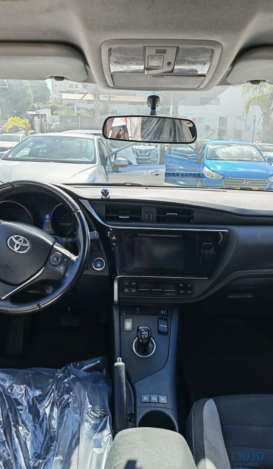 2016' Toyota Auris טויוטה אוריס photo #3