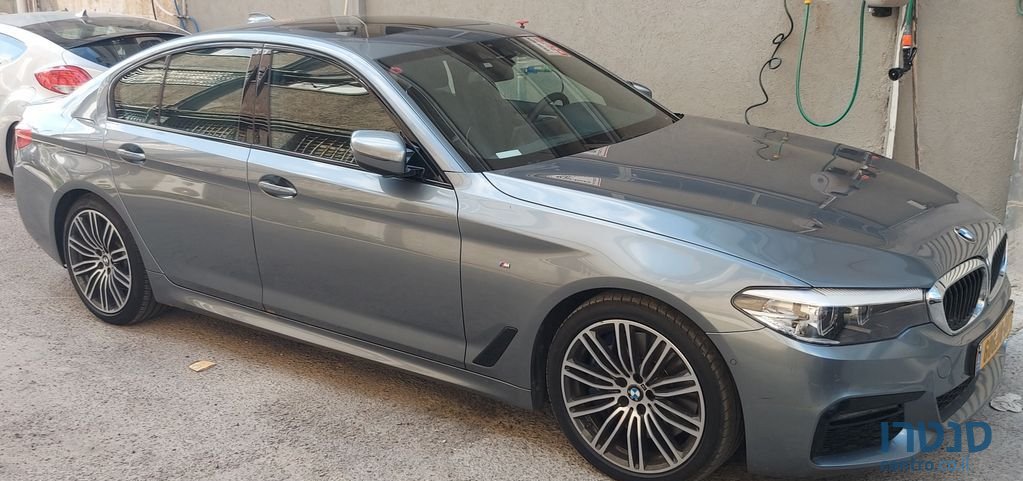 2019' BMW 5 Series ב.מ.וו סדרה 5 photo #3