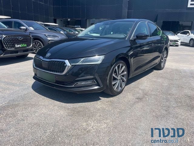2022' Skoda Octavia סקודה אוקטביה photo #2