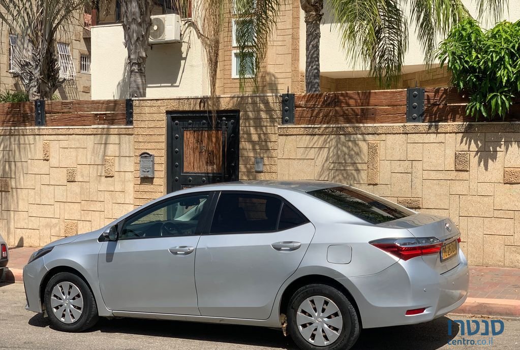 2017' Toyota Corolla טויוטה קורולה photo #4