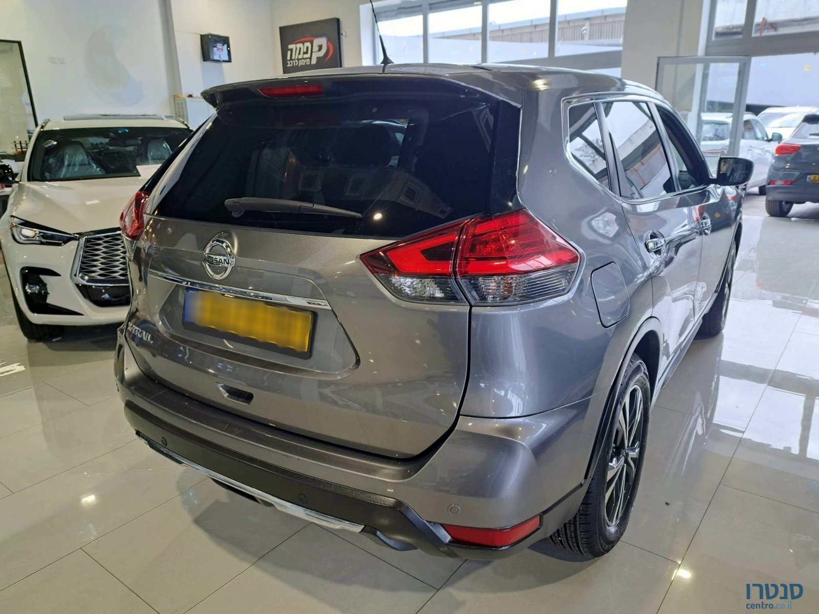 2021' Nissan X-Trail photo #2