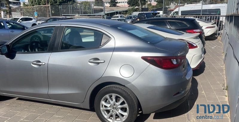 2020' Mazda 2 מאזדה 2 דמיו photo #2