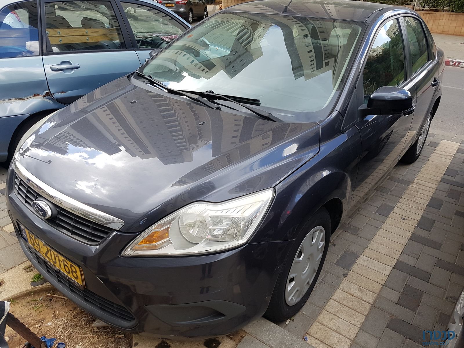 2011' Ford Focus photo #1