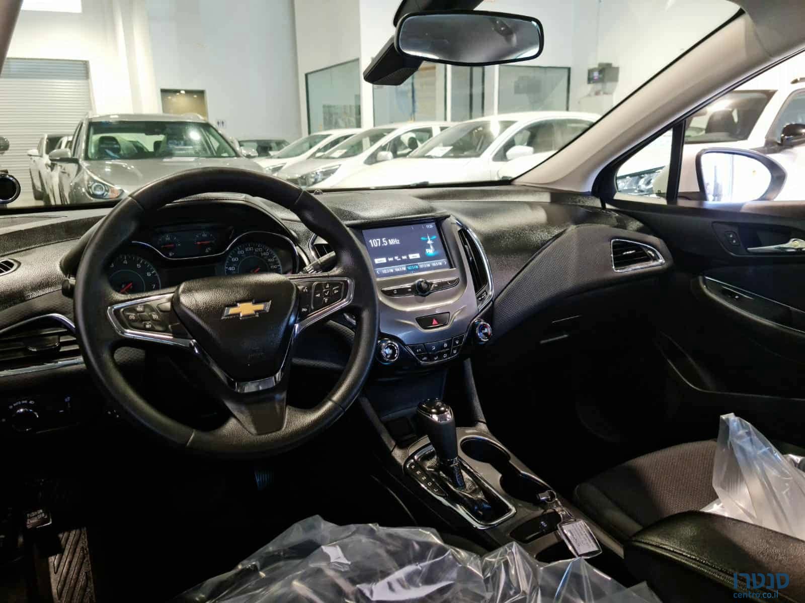 2019' Chevrolet Cruze photo #5