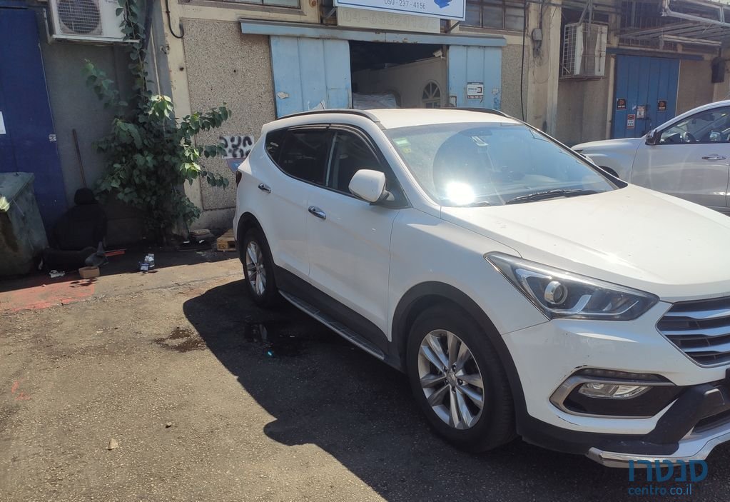2017' Hyundai Santa Fe יונדאי סנטה פה photo #2