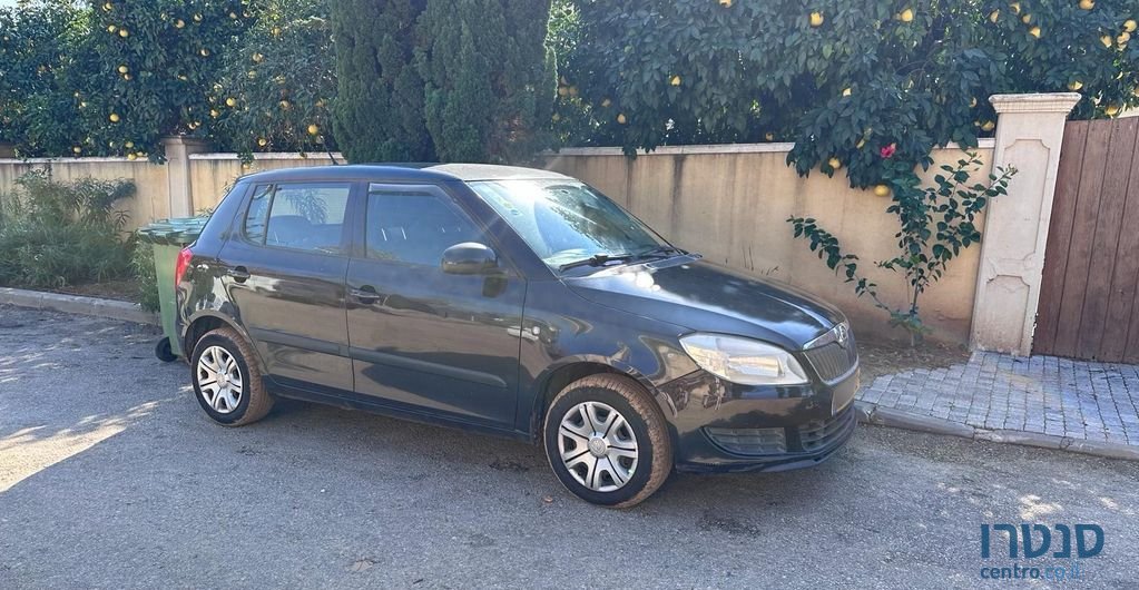 2013' Skoda Fabia סקודה פאביה photo #1