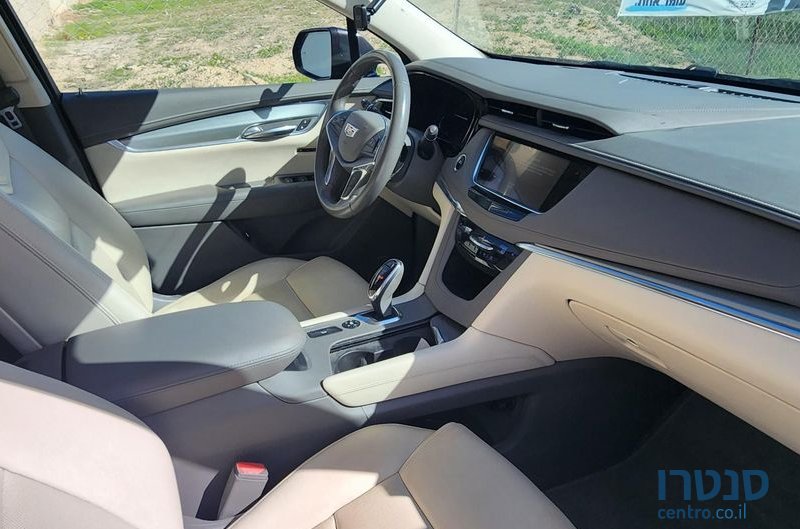 2019' Cadillac XT5 קאדילק photo #4