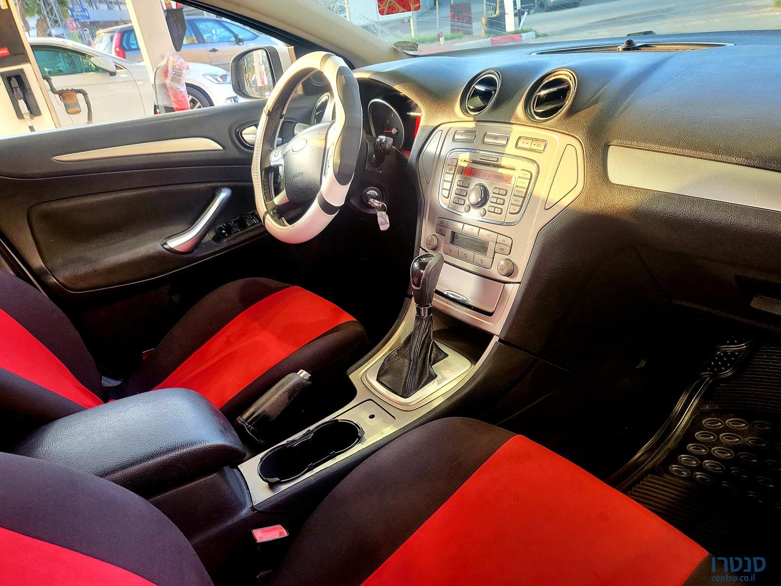 2010' Ford Mondeo photo #7