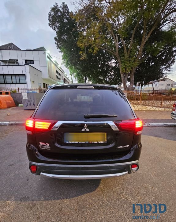 2015' Mitsubishi Outlander מיצובישי אאוטלנדר photo #2