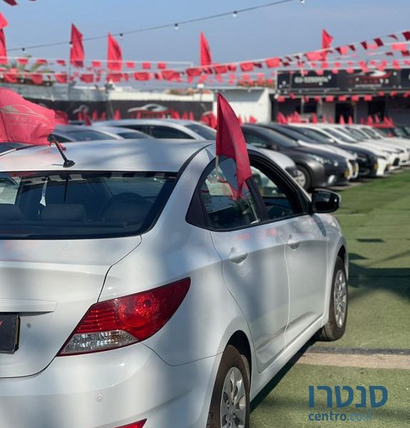 2018' Hyundai i25 יונדאי photo #6