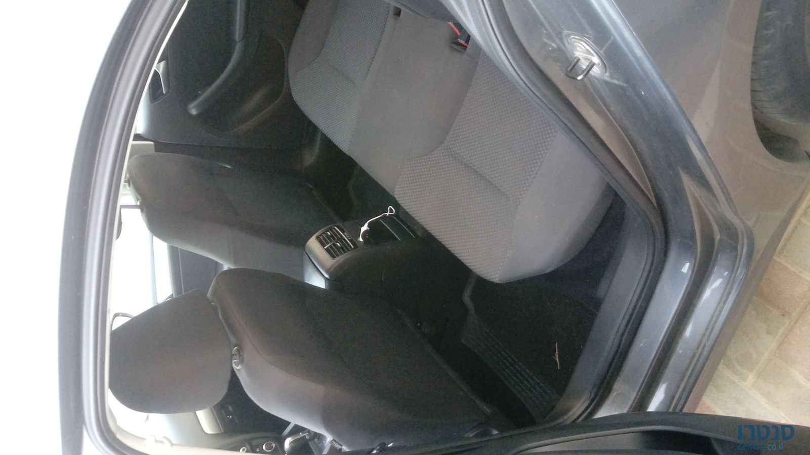 2014' Volkswagen Jetta photo #6