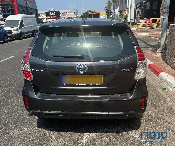 2019' Toyota Prius טויוטה פריוס פלוס photo #4