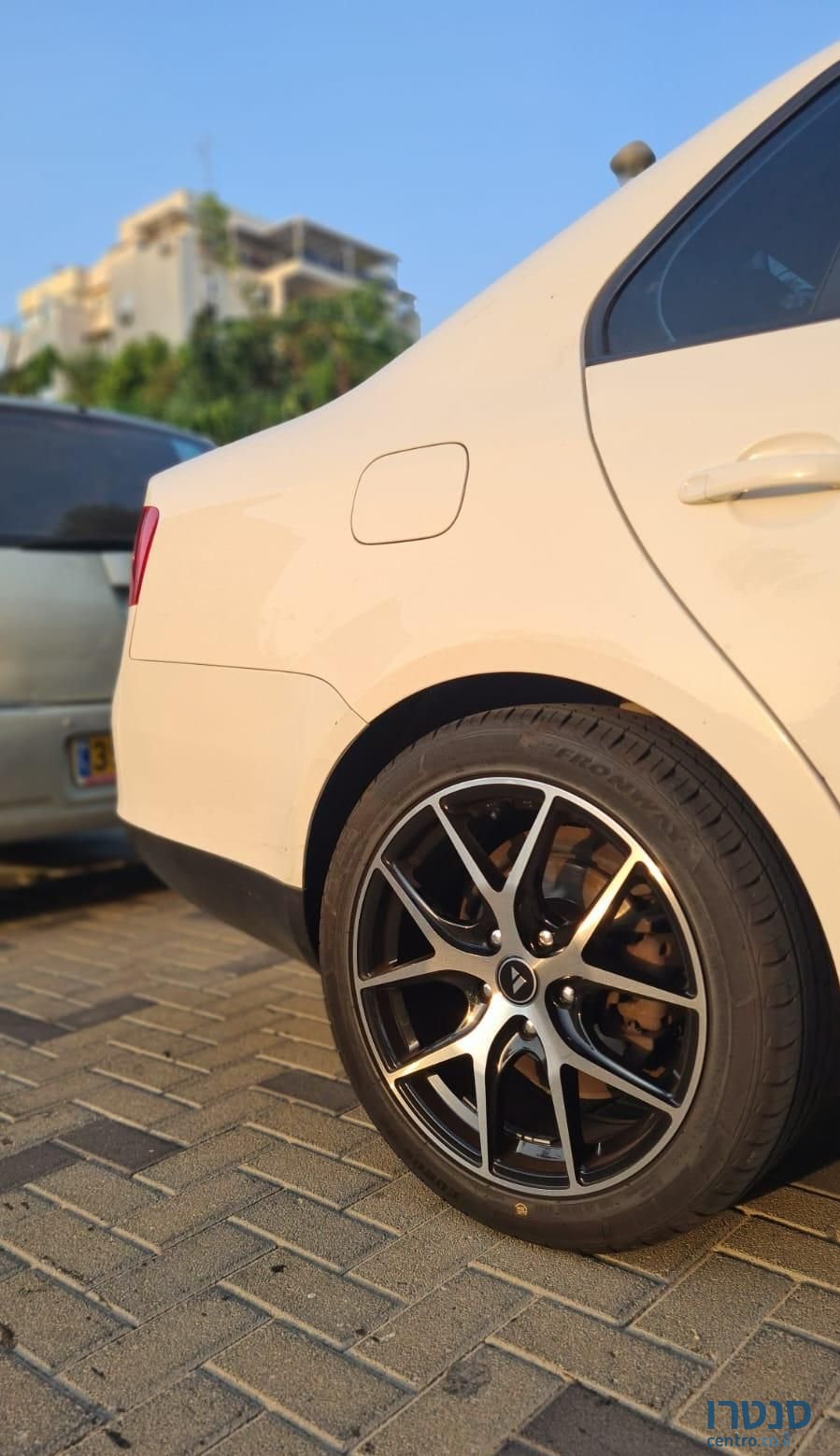 2009' Volkswagen Jetta פולקסווגן ג'טה photo #5