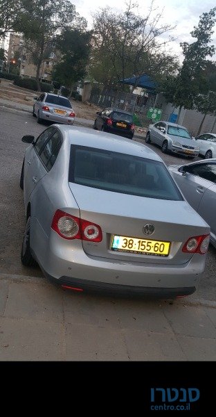 2007' Volkswagen Jetta photo #2