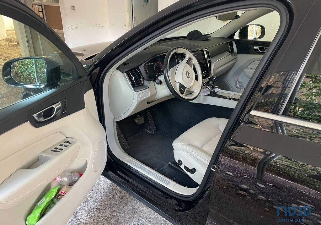 2017' Volvo XC60 וולוו photo #3