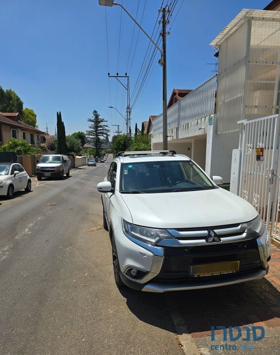 2018' Mitsubishi Outlander מיצובישי אאוטלנדר photo #2