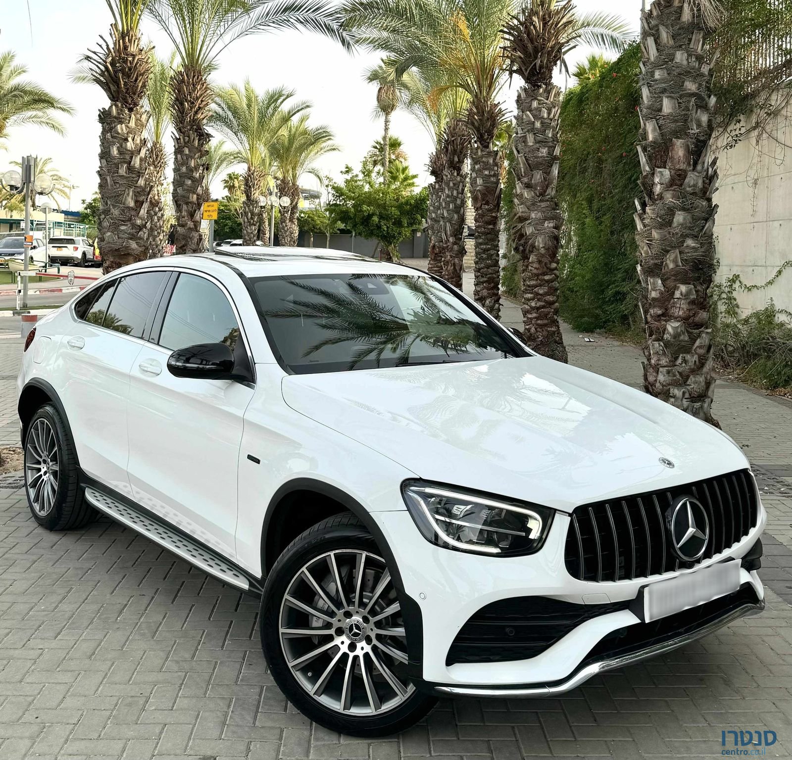 2022' Mercedes-Benz GLC מרצדס-בנץ photo #1