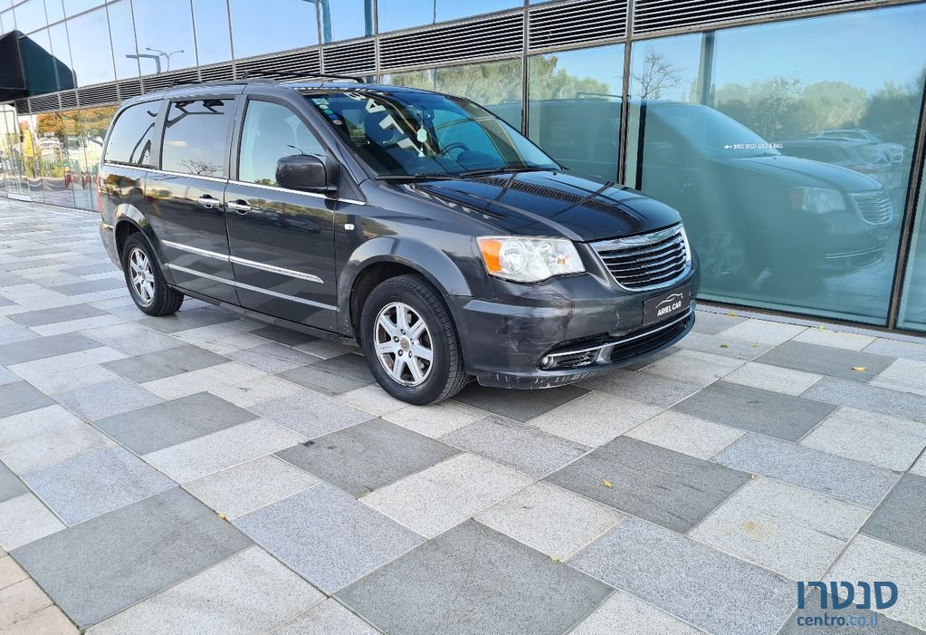 2012' Chrysler Grand Voyager קרייזלר גראנד וויאג'ר photo #2