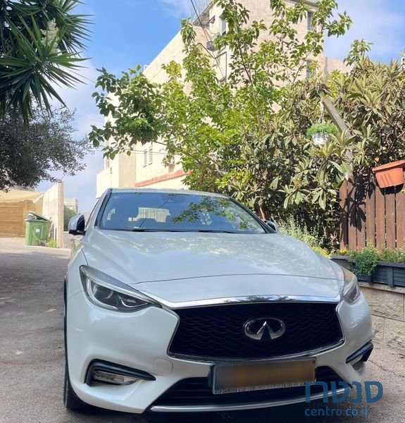 2017' Infiniti Q30 אינפיניטי photo #1