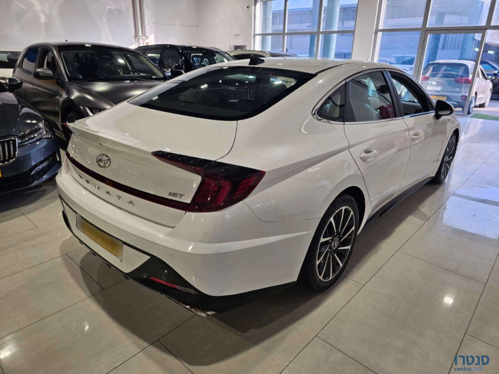 2022' Hyundai Sonata photo #3