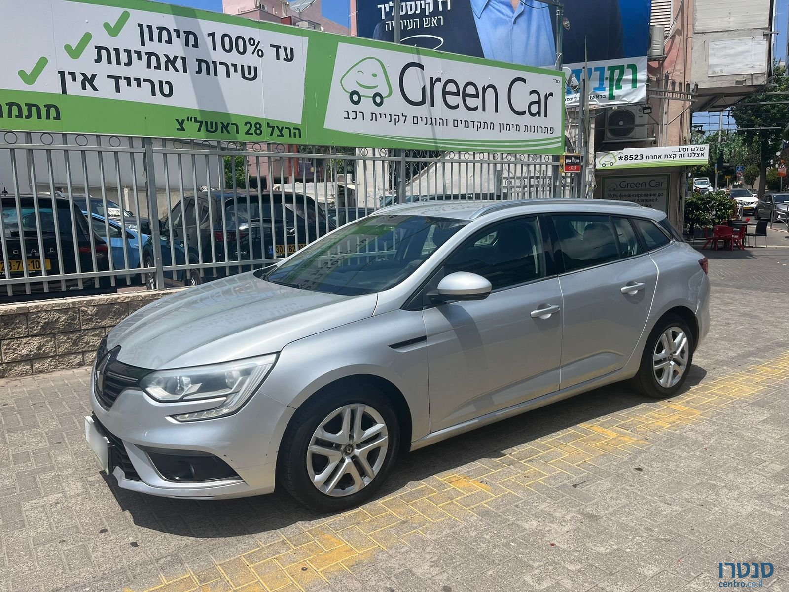 2019' Renault Megane photo #1