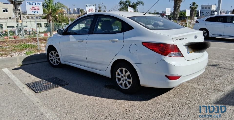 2014' Hyundai i25 יונדאי photo #2