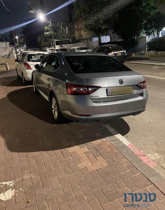 2017' Skoda Superb סקודה סופרב photo #6