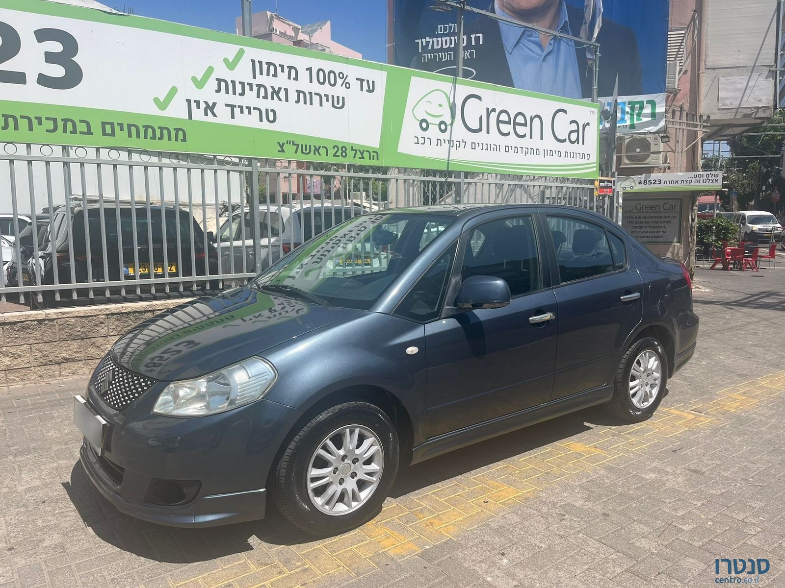 2011' Suzuki SX4 photo #3