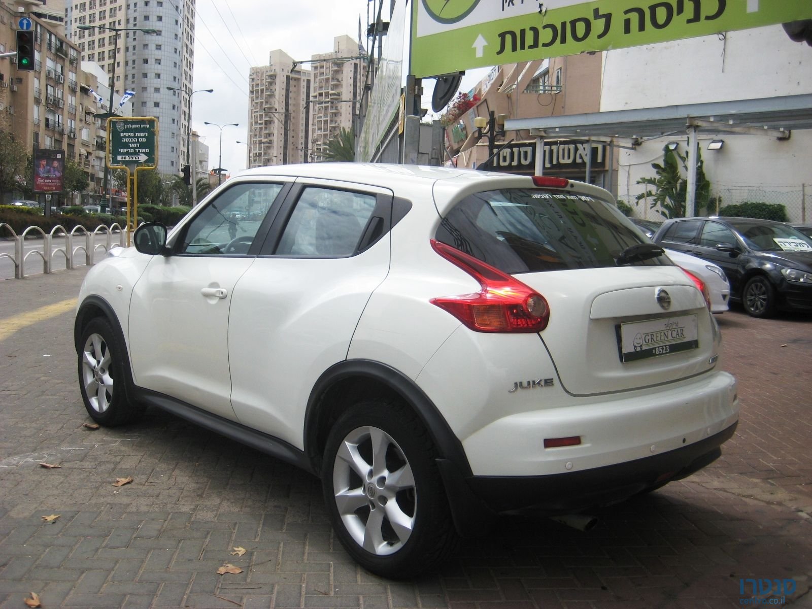 2011' Nissan Juke photo #4
