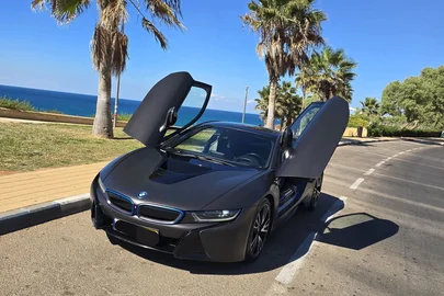 2016' BMW i8 ב מ וו