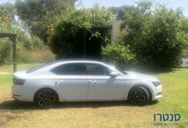 2016' Skoda Superb סקודה סופרב photo #1