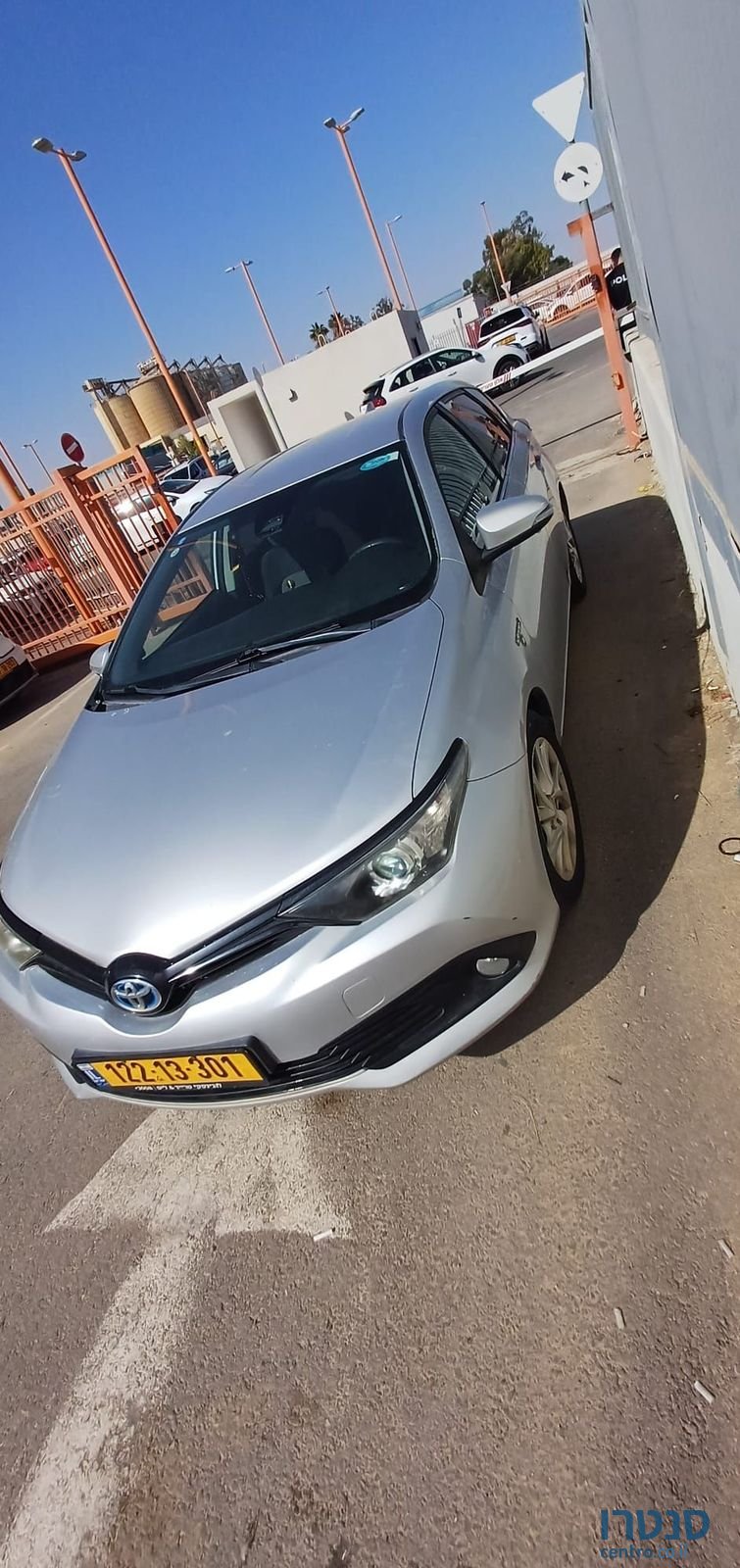 2018' Toyota Auris טויוטה אוריס photo #3