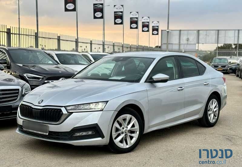 2021' Skoda Octavia סקודה אוקטביה photo #1