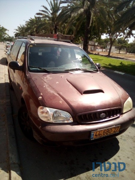 2008' Kia Carnival photo #1